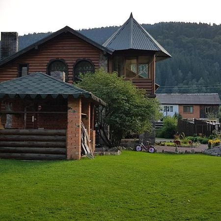 Complex "Shum Lisu" Apartment Татарив Екстериор снимка