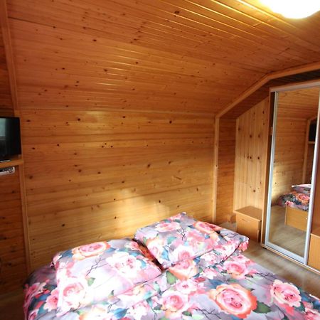 Complex "Shum Lisu" Apartment Татарив Екстериор снимка