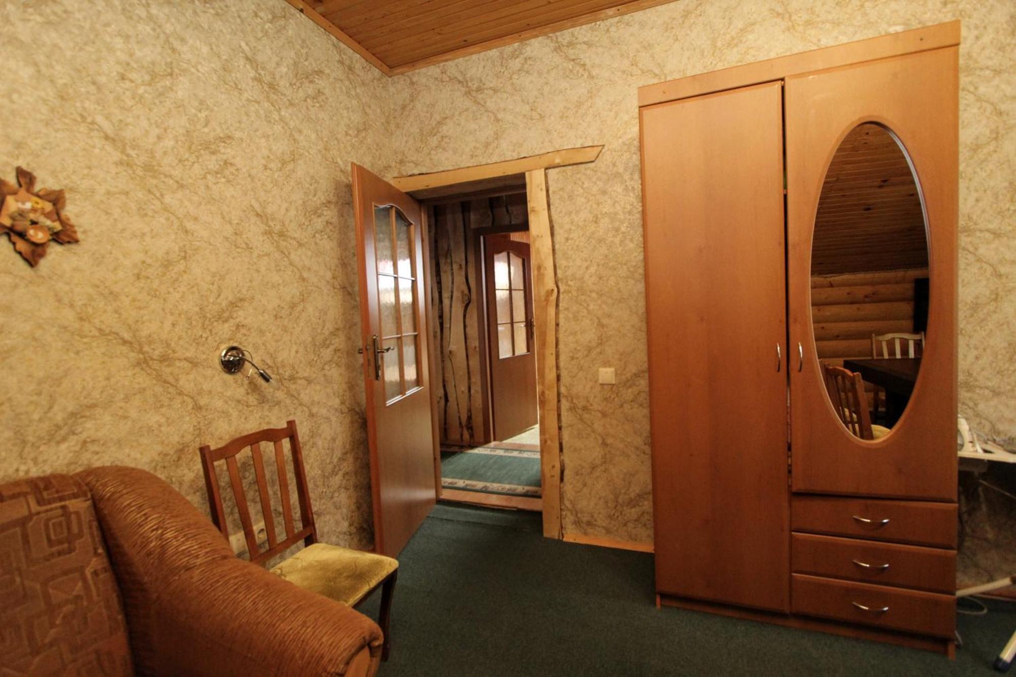 Complex "Shum Lisu" Apartment Татарив Стая снимка